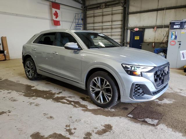 WA1DVBF16SD036134 - 2025 AUDI Q8 PROGRESSIV SILVER photo 4