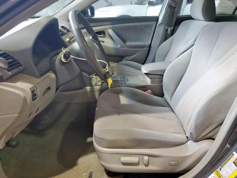 4T4BF3EK0BR186025 - 2011 TOYOTA CAMRY BASE Grau Foto 7