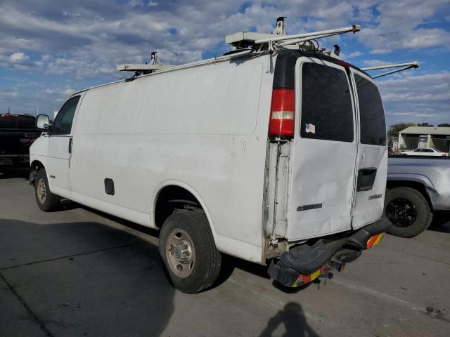 1GCHG39U531215605 - 2003 CHEVROLET EXPRESS G3 WHITE photo 2