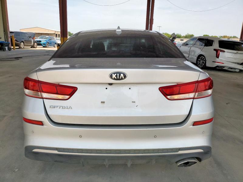 5XXGT4L37KG279435 - 2019 KIA OPTIMA LX فضي صورة 6