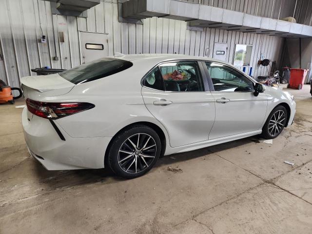 4T1T11AK4PU143435 - 2023 TOYOTA CAMRY SE NIGHT SHADE WHITE photo 3