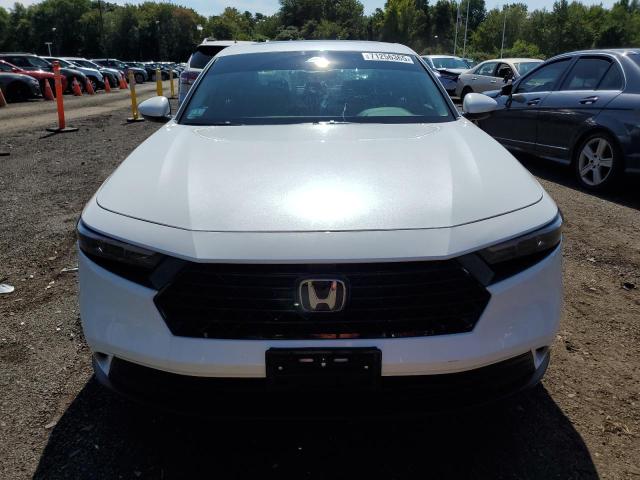 1HGCY1F38RA090052 - 2024 HONDA ACCORD EX WHITE photo 5