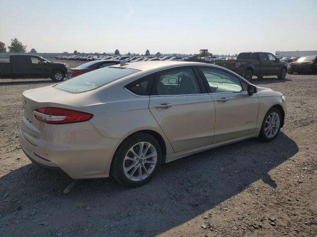 3FA6P0LU5KR206248 - 2019 FORD FUSION SE TAN photo 3