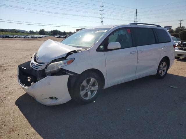 2016 TOYOTA SIENNA LE, 