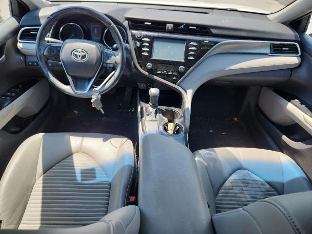 4T1B11HK3JU569416 - 2018 TOYOTA CAMRY L Ақ фото 8