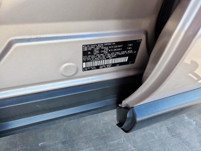 JTEAAAAH6RJ156994 - 2024 TOYOTA VENZA LE BEIGE photo 13