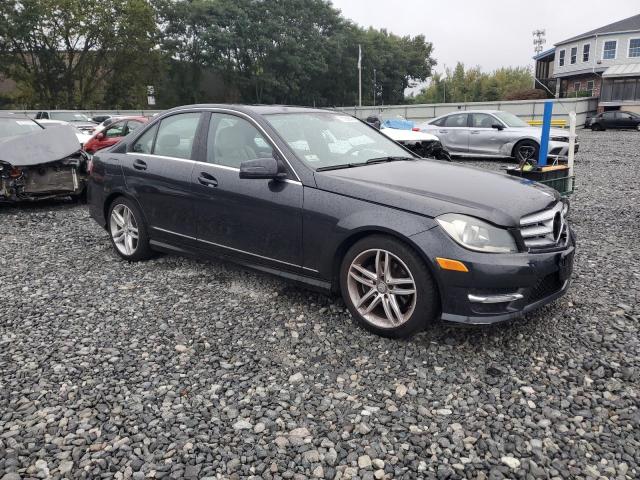 WDDGF8BB8CR224312 - 2012 MERCEDES-BENZ C 300 4MATIC BLACK photo 4