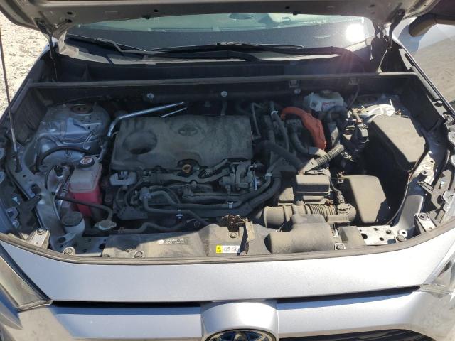 2T3L6RFV3MW004452 - 2021 TOYOTA RAV4 LE 银色 照片 12