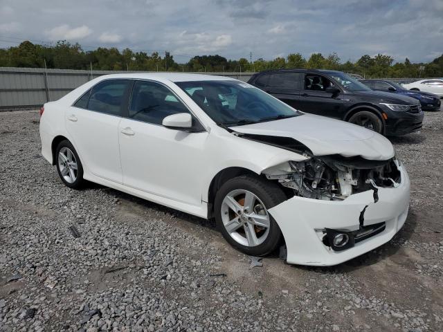 4T1BF1FK4DU271255 - 2013 TOYOTA CAMRY L WHITE photo 4