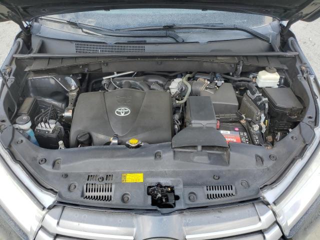 5TDJZRFH4HS450528 - 2017 TOYOTA HIGHLANDER SE BLACK photo 12