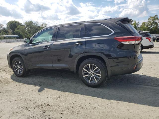 5TDJZRFH4HS450528 - 2017 TOYOTA HIGHLANDER SE BLACK photo 2