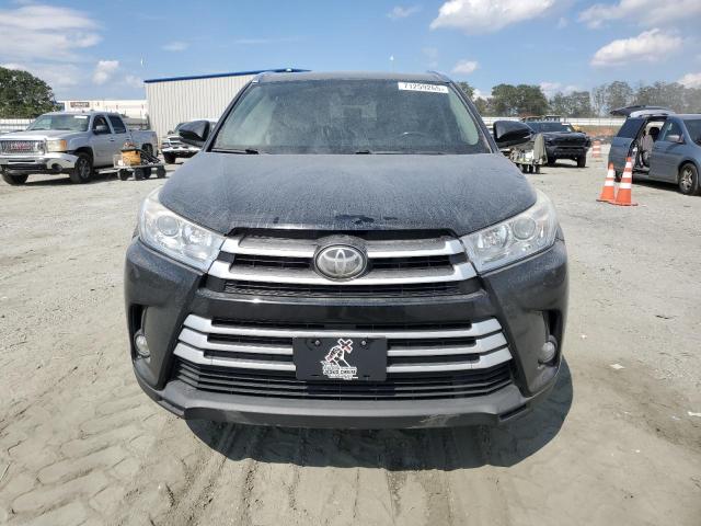 5TDJZRFH4HS450528 - 2017 TOYOTA HIGHLANDER SE BLACK photo 5