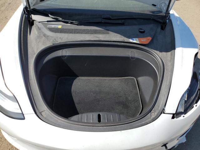5YJ3E1EA8JF027861 - 2018 TESLA MODEL 3 WHITE photo 11