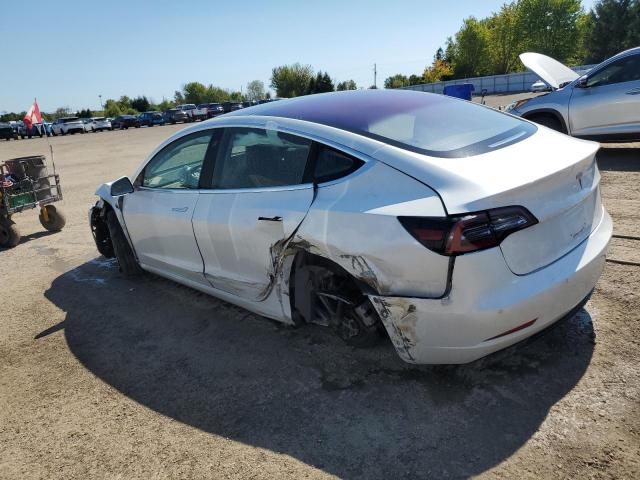 5YJ3E1EA8JF027861 - 2018 TESLA MODEL 3 WHITE photo 2