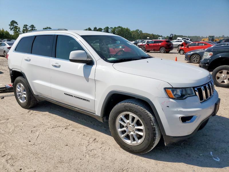 1C4RJEAG2KC598266 - 2019 JEEP GRAND CHER LAREDO WHITE photo 4