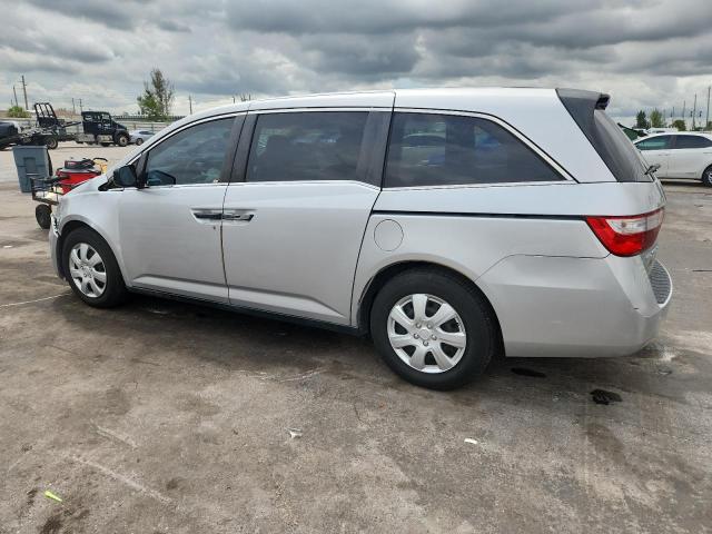 5FNRL5H28DB065414 - 2013 HONDA ODYSSEY LX ნაცრისფერი ფოტო 2