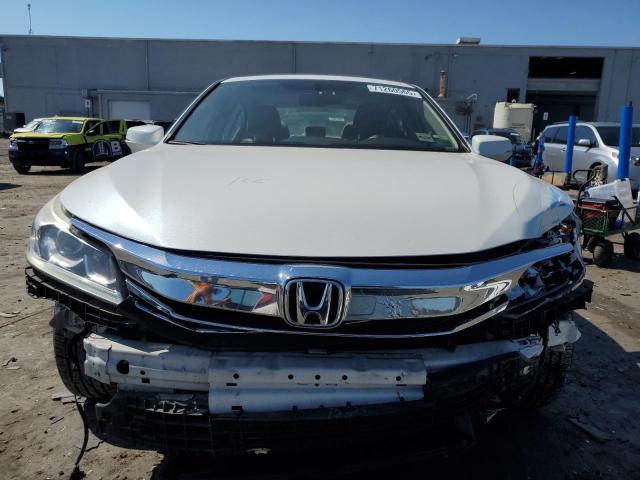 1HGCR3F85HA021791 - 2017 HONDA ACCORD EXL WHITE photo 5