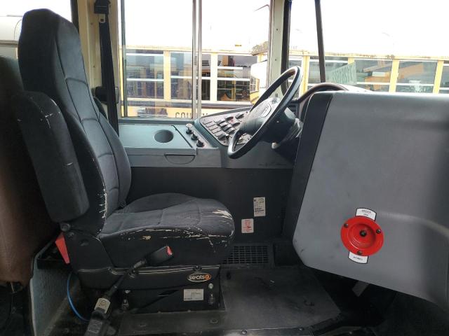 4DRBUAFN47B409876 - 2007 IC CORPORATION 3000 YELLOW photo 7