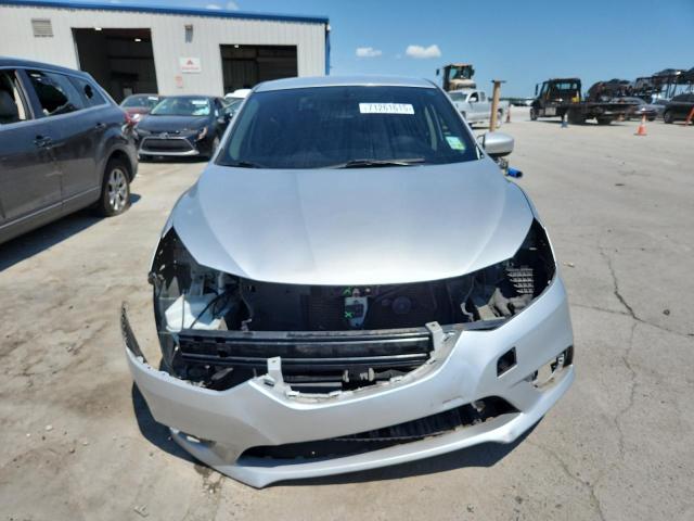 3N1AB7AP8JY307056 - 2018 NISSAN SENTRA S SILVER photo 5