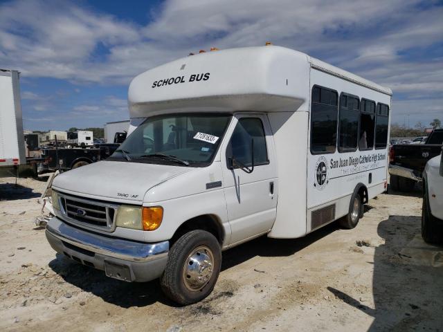 1FDWE35L36DA96381 - 2006 FORD ECONOLINE E350 SUPER DUTY CUTAWAY VAN WHITE photo 1