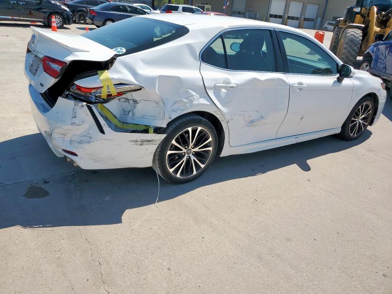 4T1B11HK9JU591677 - 2018 TOYOTA CAMRY L Ақ фото 3