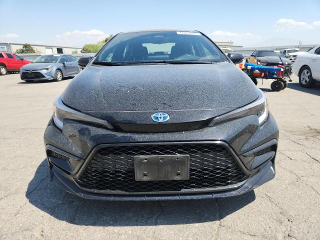 JTDBCMFE4RJ032922 - 2024 TOYOTA COROLLA LE BLACK photo 5