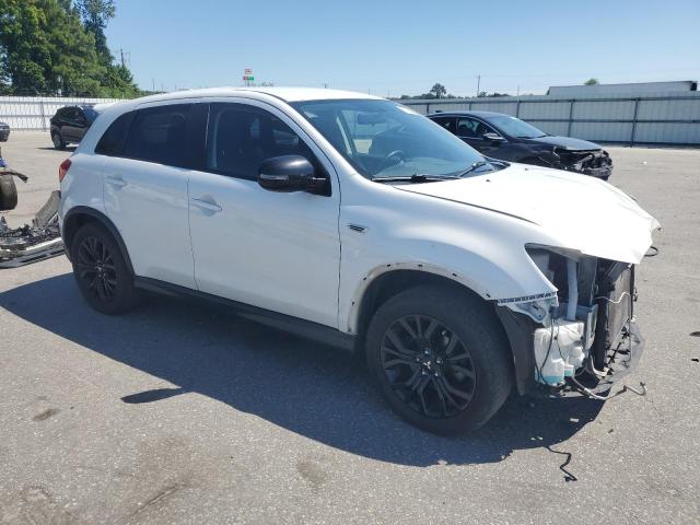 JA4AP3AU7KU020741 - 2019 MITSUBISHI OUTLANDER ES თეთრი ფოტო 4