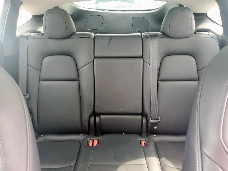 7SAYGDEE6PA098649 - 2023 TESLA MODEL Y WHITE photo 10