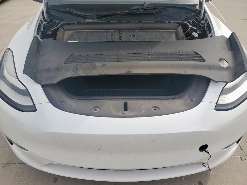 7SAYGDEE6PA098649 - 2023 TESLA MODEL Y WHITE photo 12