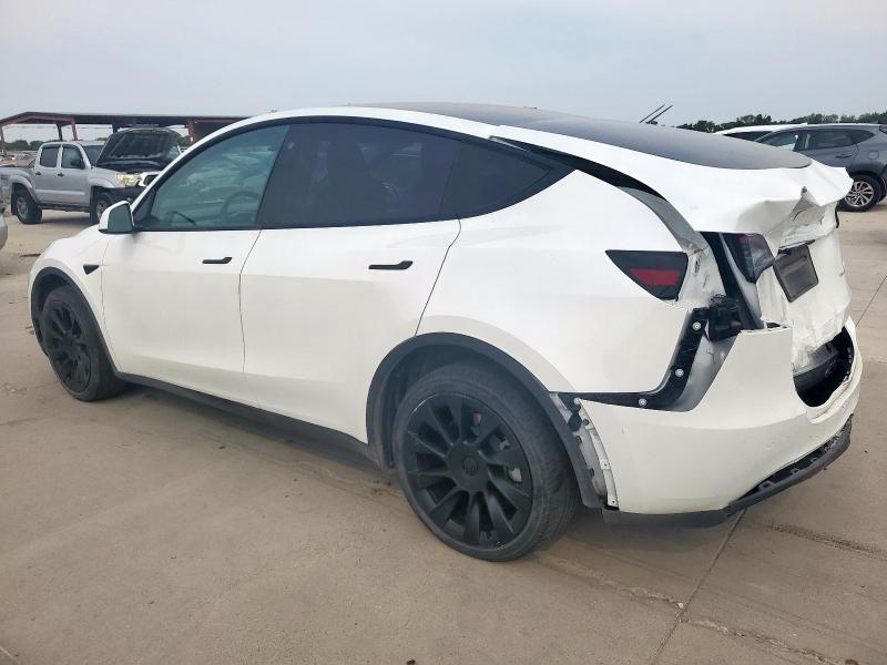 7SAYGDEE6PA098649 - 2023 TESLA MODEL Y WHITE photo 2