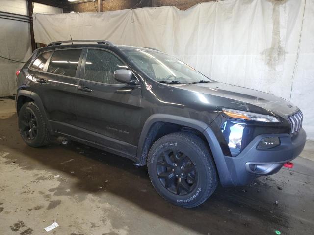 1C4PJMBS3GW226963 - 2016 JEEP CHEROKEE TRAILHAWK BLACK photo 4