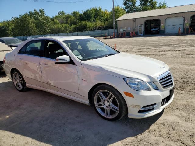 WDDHF8JB0CA548911 - 2012 MERCEDES-BENZ E 350 4MATIC WHITE photo 4