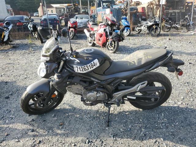 JS1VP55A5D2100650 - 2013 SUZUKI SV650 BLACK photo 3