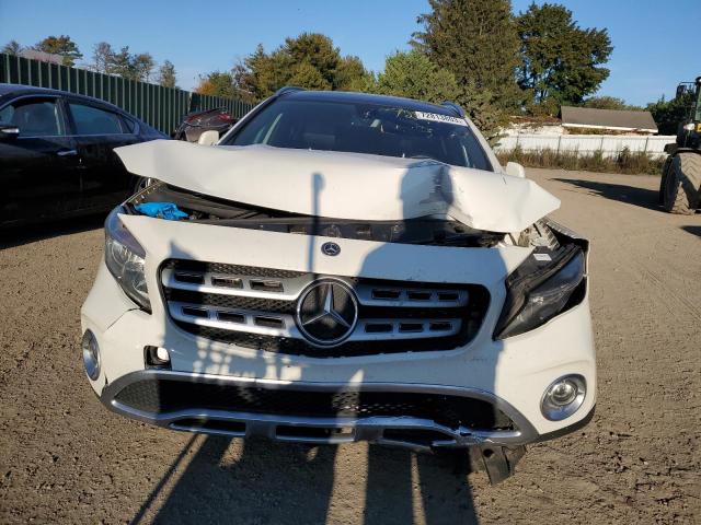 WDCTG4GB7JJ463900 - 2018 MERCEDES-BENZ GLA 250 4MATIC WHITE photo 5