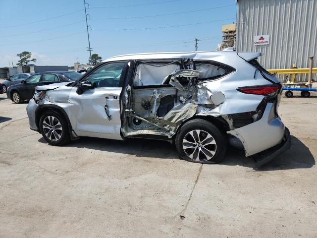 5TDGZRBH8MS545880 - 2021 TOYOTA HIGHLANDER XLE فضي صورة 2