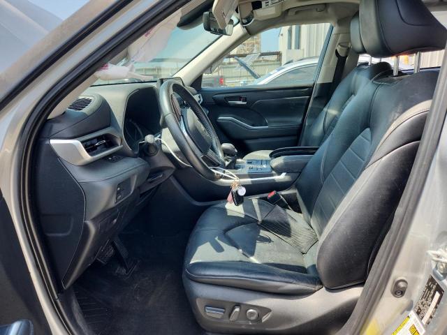 5TDGZRBH8MS545880 - 2021 TOYOTA HIGHLANDER XLE فضي صورة 7