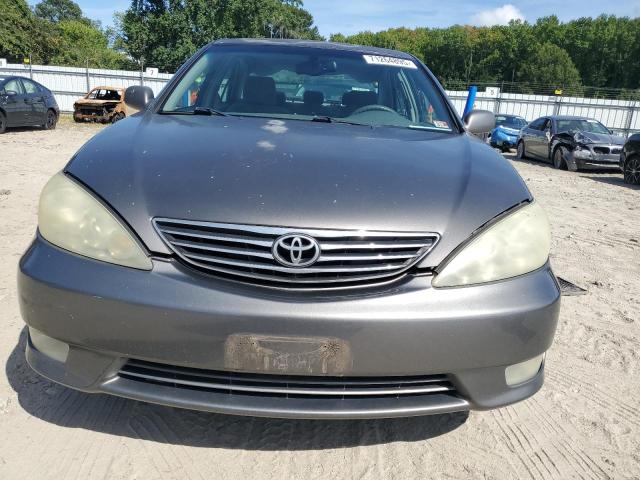 4T1BE30K15U987779 - 2005 TOYOTA CAMRY LE GRAY photo 5