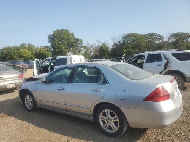 1HGCM567X6A153427 - 2006 HONDA ACCORD EX Сұр фото 2