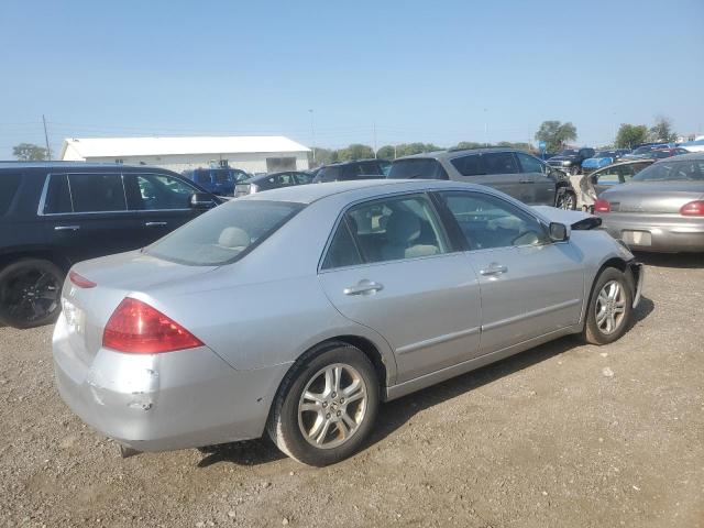 1HGCM567X6A153427 - 2006 HONDA ACCORD EX Сұр фото 3