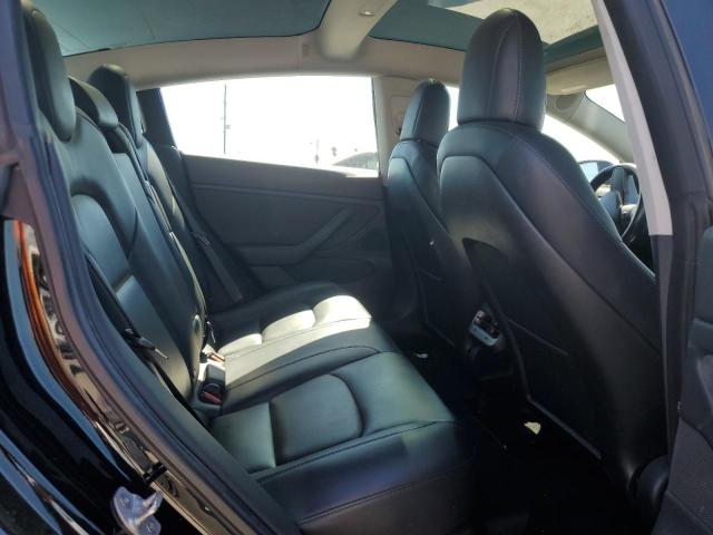 5YJ3E1EA7JF172700 - 2018 TESLA MODEL 3 Schwarz Foto 10