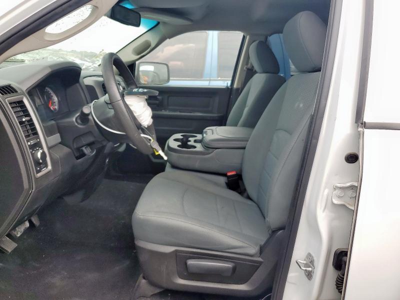 1C6RR6FG8KS712565 - 2019 RAM 1500 CLASS TRADESMAN Biały zdjęcie 7