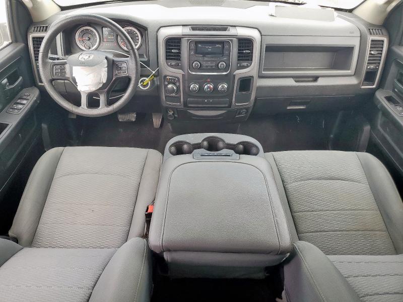 1C6RR6FG8KS712565 - 2019 RAM 1500 CLASS TRADESMAN Biały zdjęcie 8