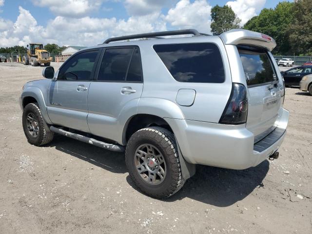 JTEBU14R968064099 - 2006 TOYOTA 4RUNNER SR5 银色 照片 2