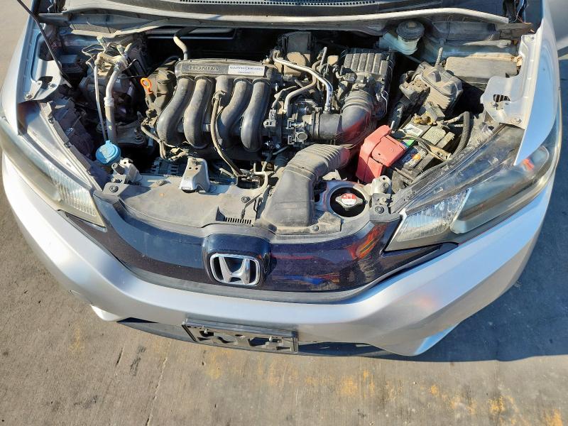 JHMGK5H55GX013803 - 2016 HONDA FIT LX SILVER photo 11