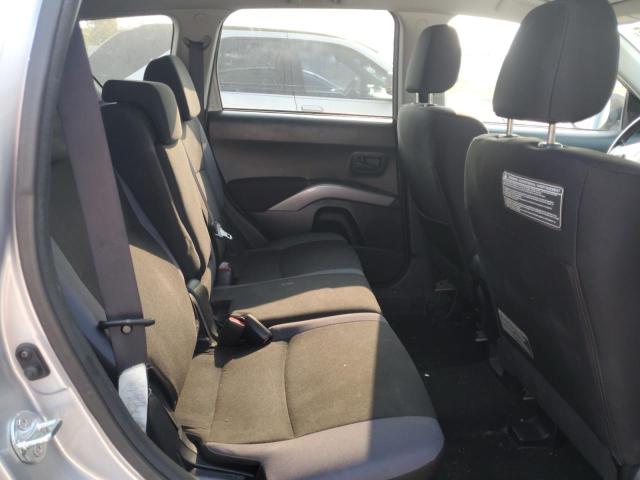 JA4LS21WX8Z015371 - 2008 MITSUBISHI OUTLANDER ES SILVER photo 11
