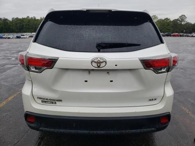 5TDKKRFH7GS181285 - 2016 TOYOTA HIGHLANDER XLE WHITE photo 6