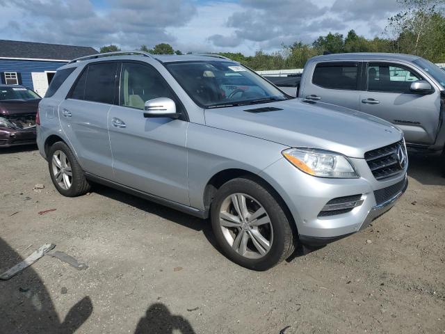 4JGDA5HB5DA162526 - 2013 MERCEDES-BENZ ML 350 4MATIC SILVER photo 4