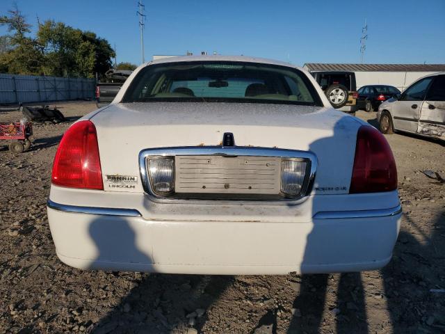 1LNHM81W56Y609535 - 2006 LINCOLN TOWN CAR SIGNATURE WHITE photo 6