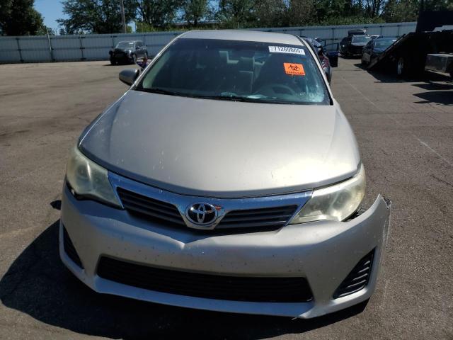 4T1BF1FKXDU704819 - 2013 TOYOTA CAMRY L TAN photo 5