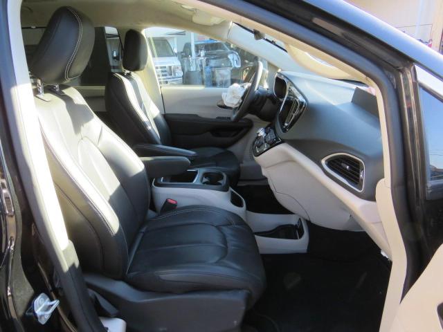 2C4RC1BG1PR516351 - 2023 CHRYSLER PACIFICA TOURING L BLACK photo 5